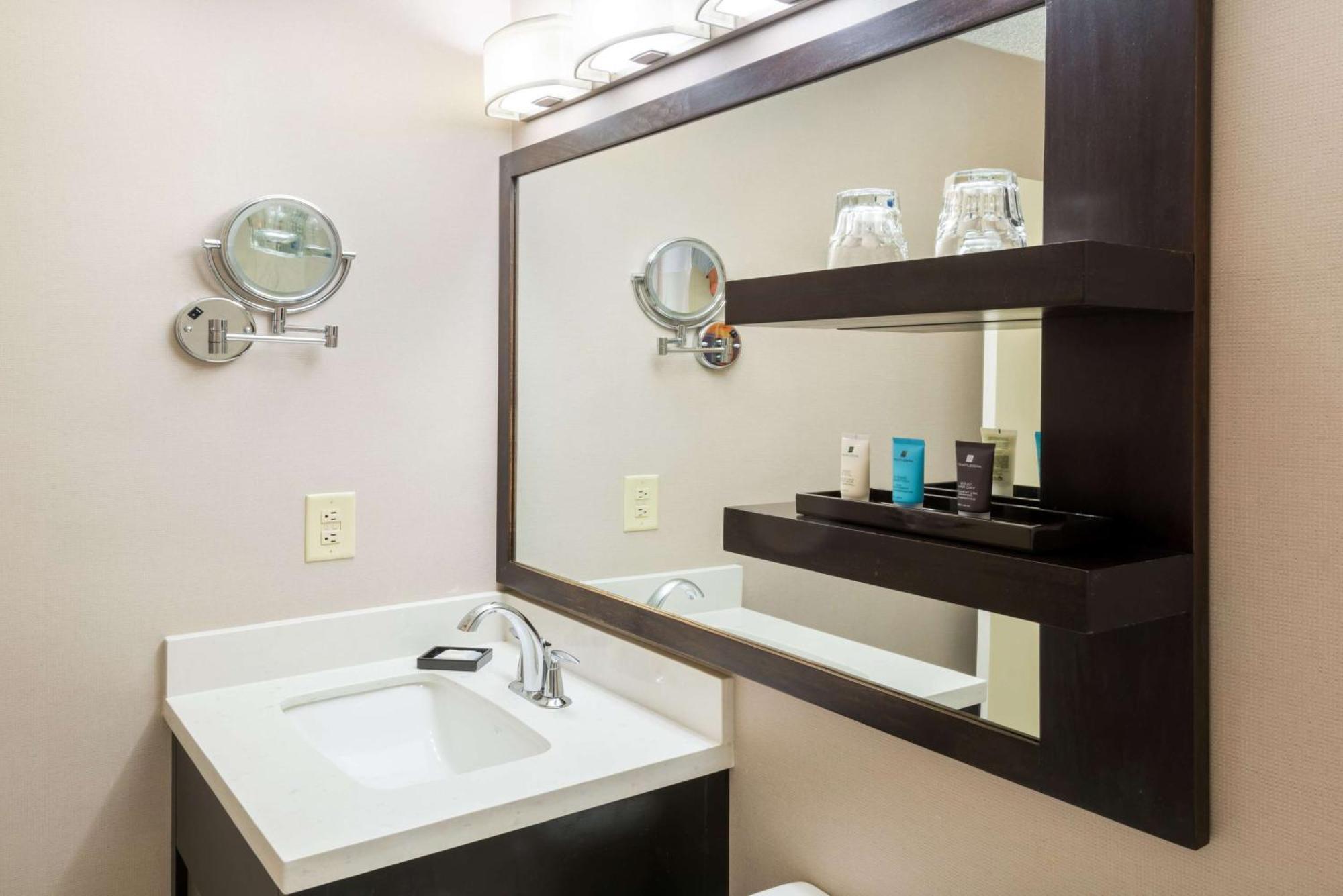 Sonesta Atlanta Airport North Hotel College Park Exterior photo